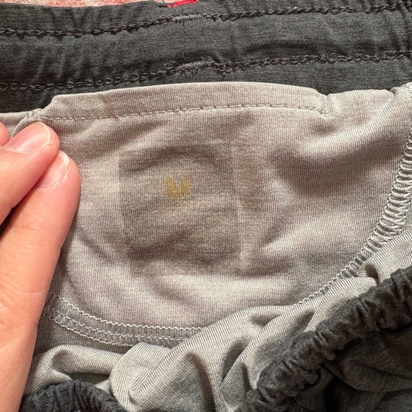 Tracksmith Session Shorts Medium - Picture 4 of 4